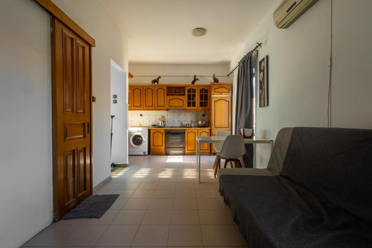 Superior Apartment La Лариса Екстериор снимка