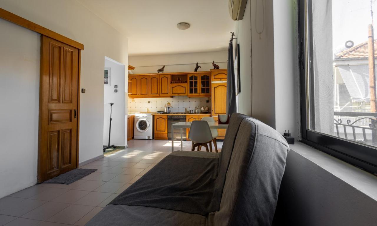 Superior Apartment La Лариса Екстериор снимка